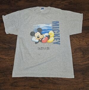 Vintage Mickey Mouse Disneyland California T-shirt